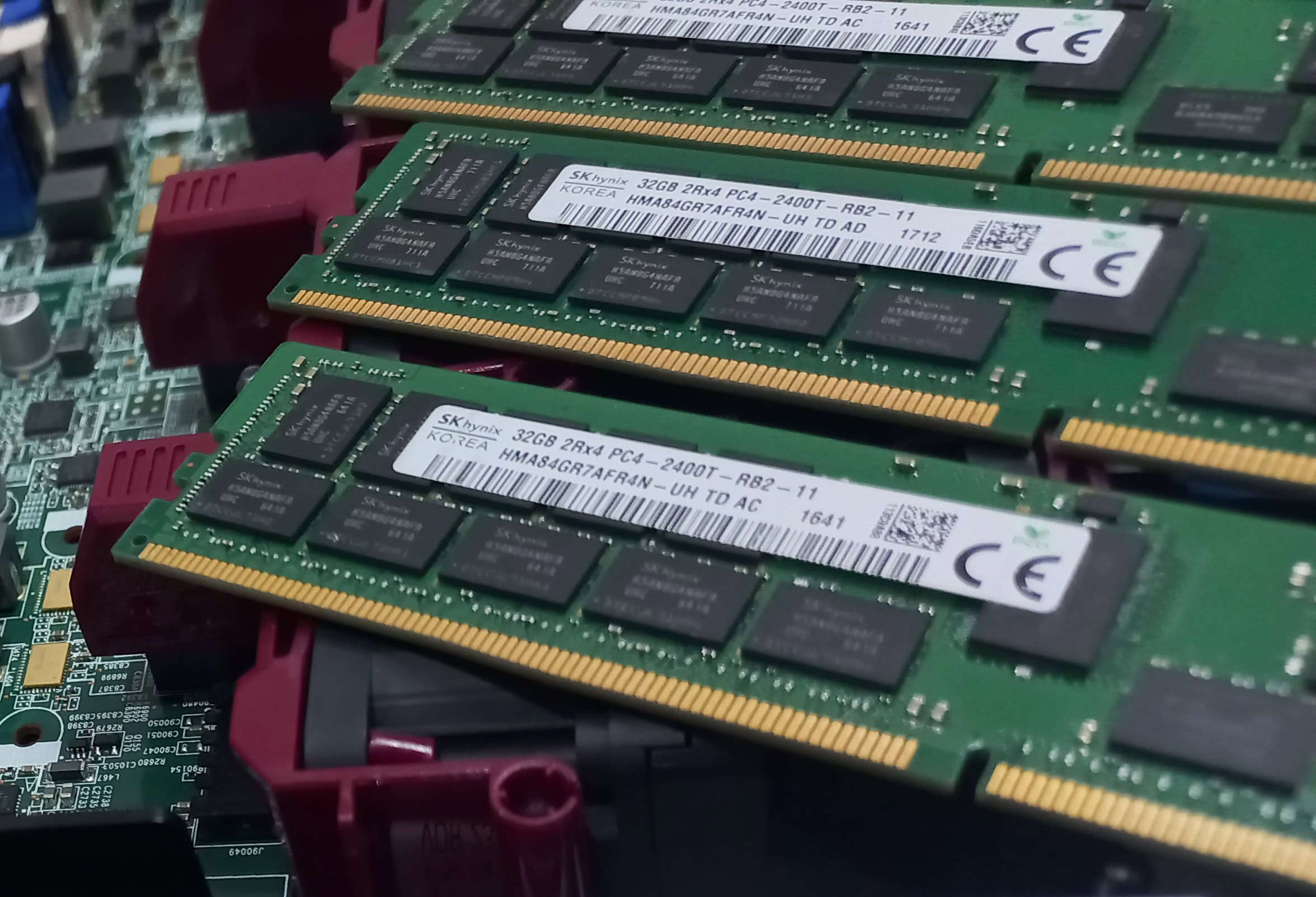 ماژول‌های حافظه DDR4 سروری ۳۲ گیگابایتی